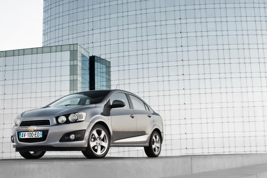  Chevrolet Aveo Sedan 2011 года  (фото 48 из 58)